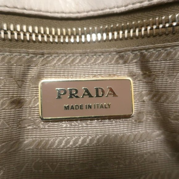 Prada Vernice Gaufre Tote Camel Patent Leather Large Shoulder Bag - Picture 11 of 12